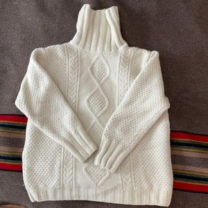 Women’s wool blend turtleneck sweater